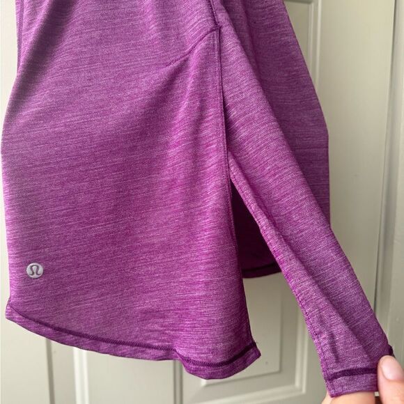 Lululemon Hot Like Agni Singlet
Heathered Aurora Size 4 - Picture 10 of 10